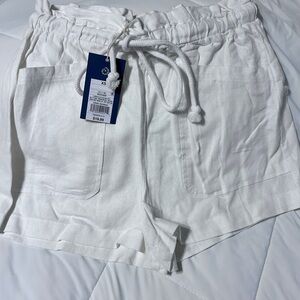 White Women's Shorts